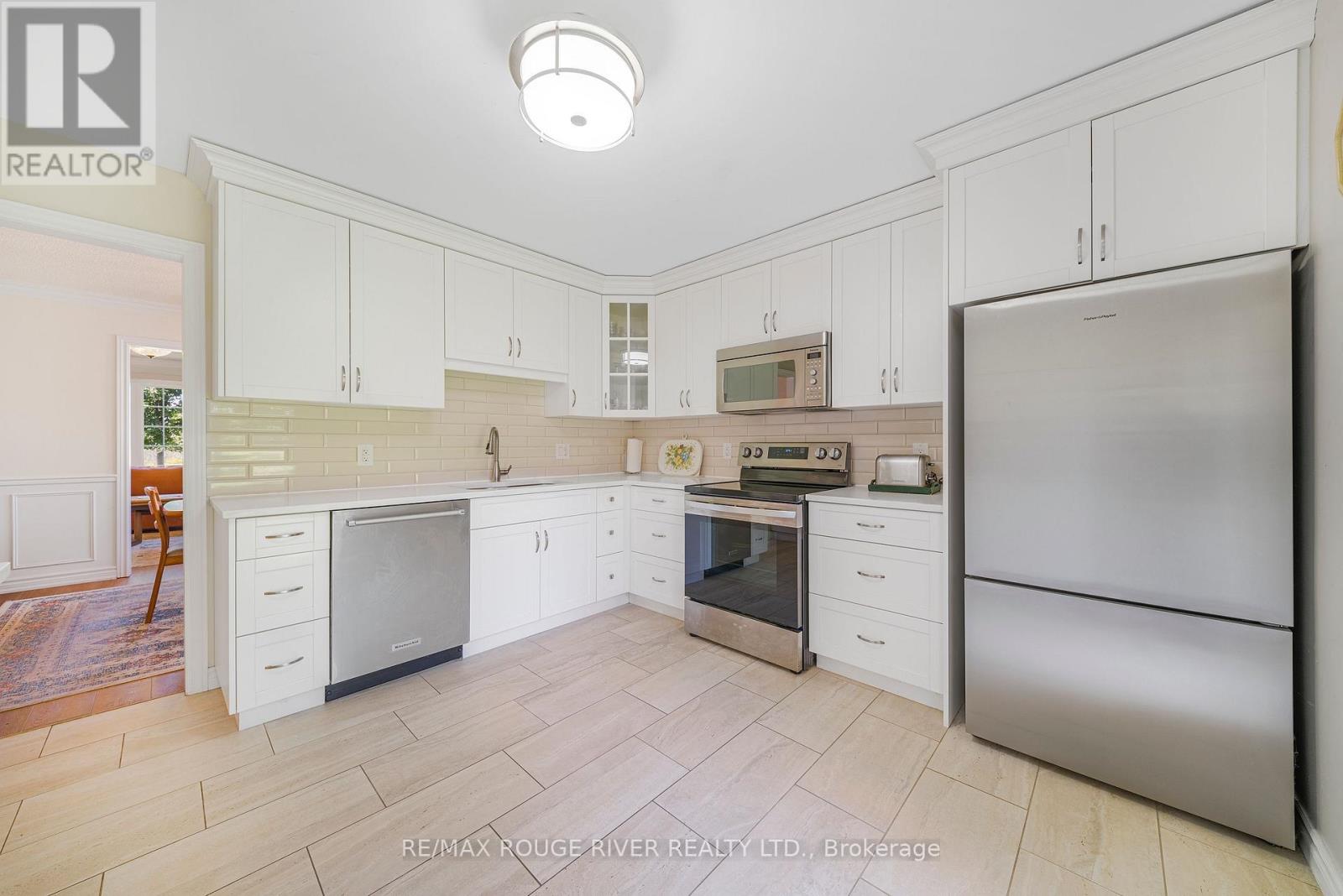 3 - 2720 MEWBURN ROAD