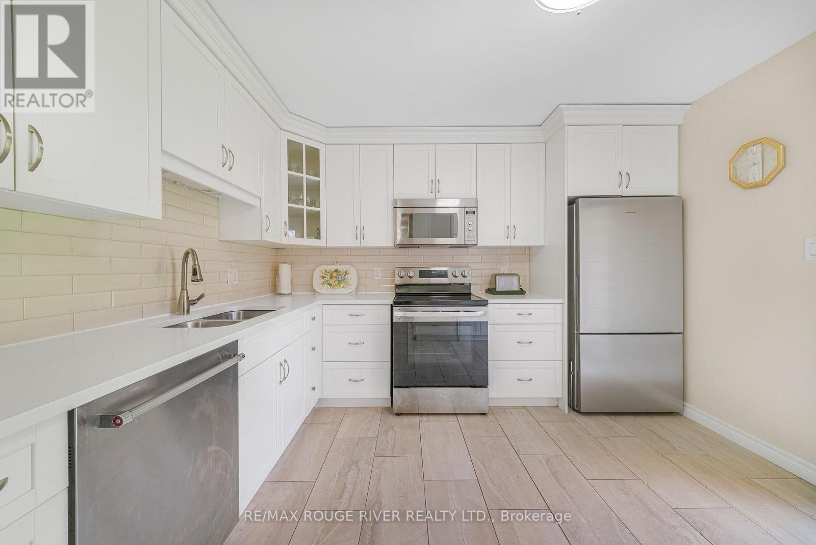 3 - 2720 MEWBURN ROAD