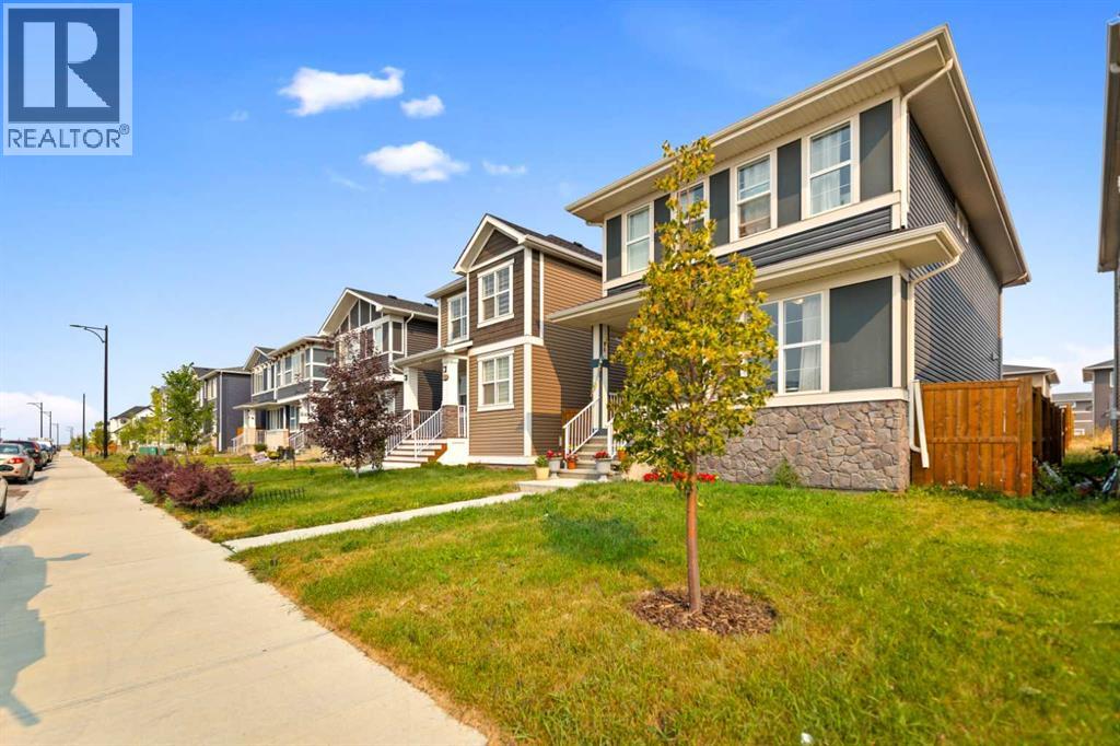 917 West Lakeview Drive