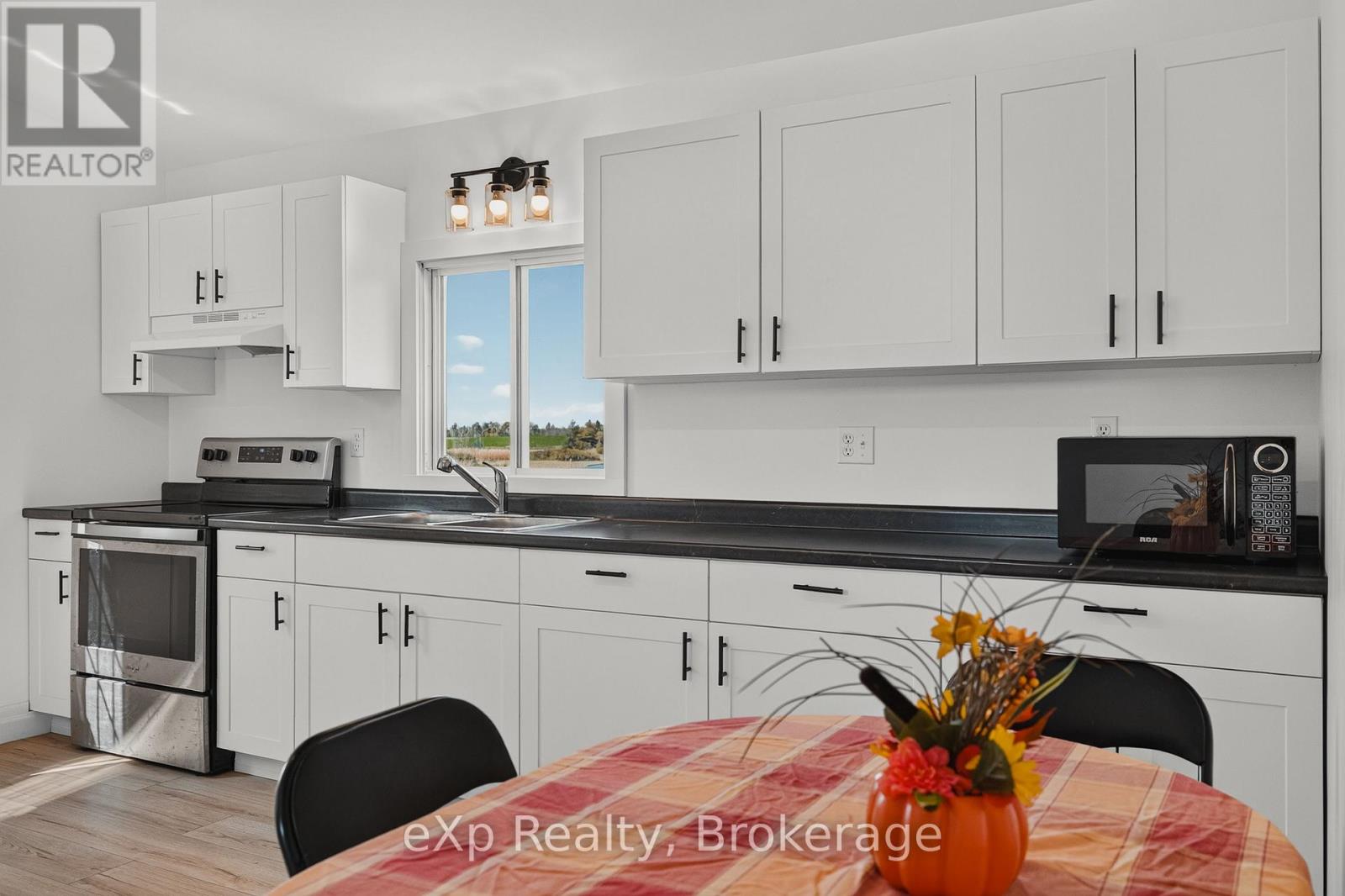225697 SOUTHGATE 22 ROAD