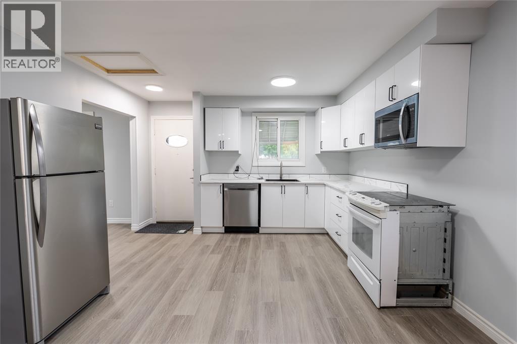 1104 OVERLEA CRESCENT