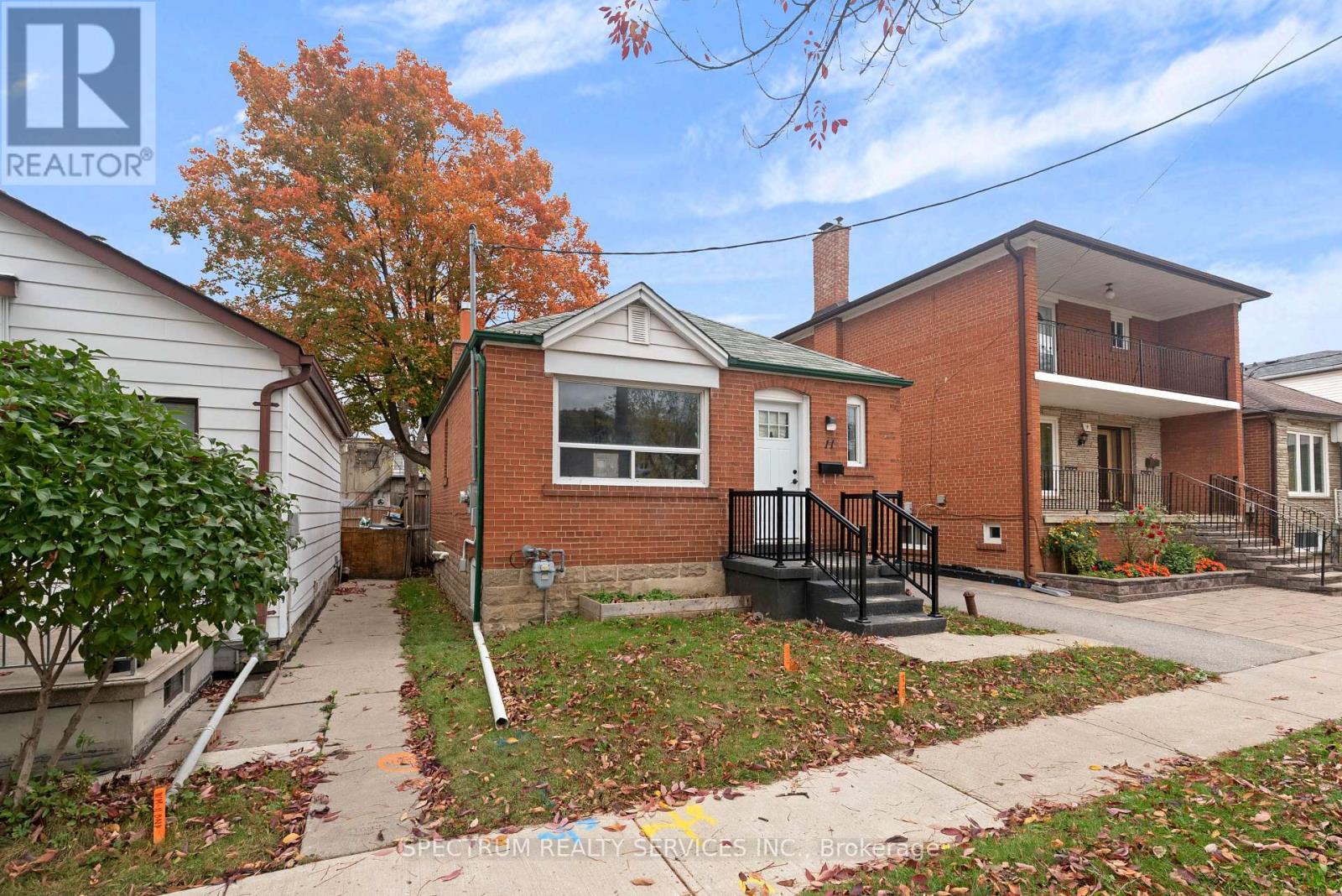 11 VIMY AVENUE
