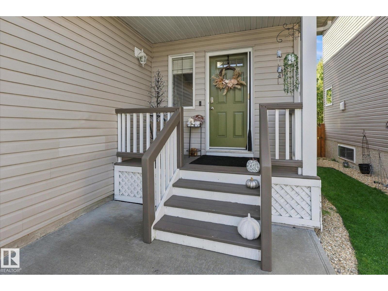 70 GREENFIELD WY