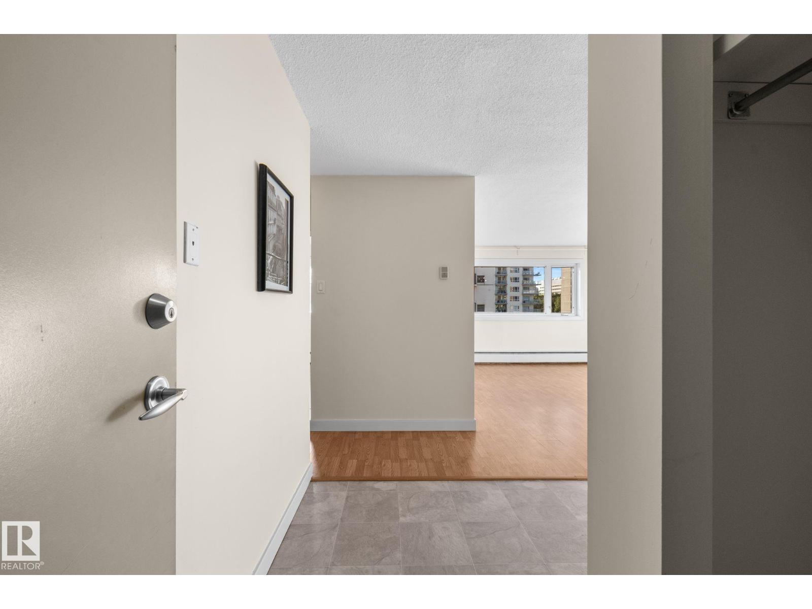 #1210 9710 105 ST NW