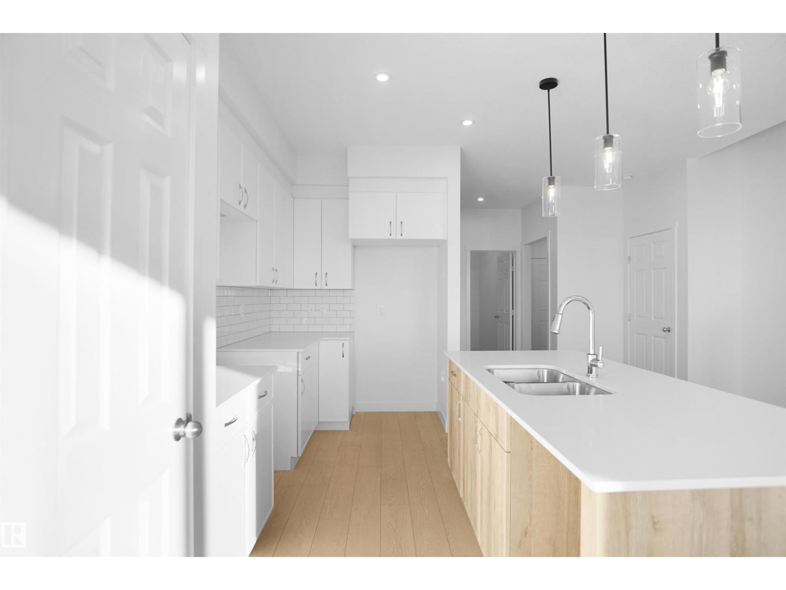 58 Nerine CR