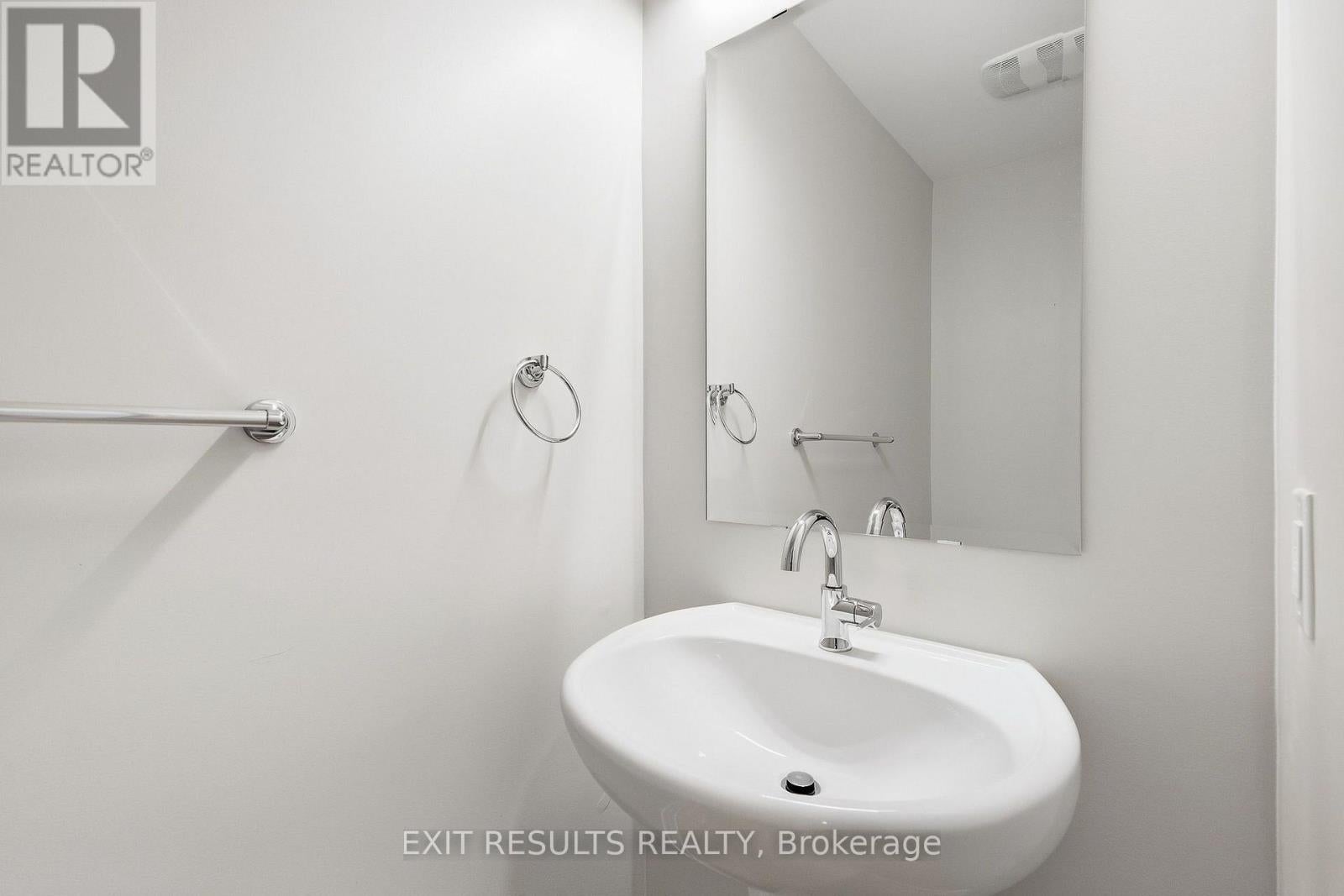 783 NAMUR STREET W - Photo 3