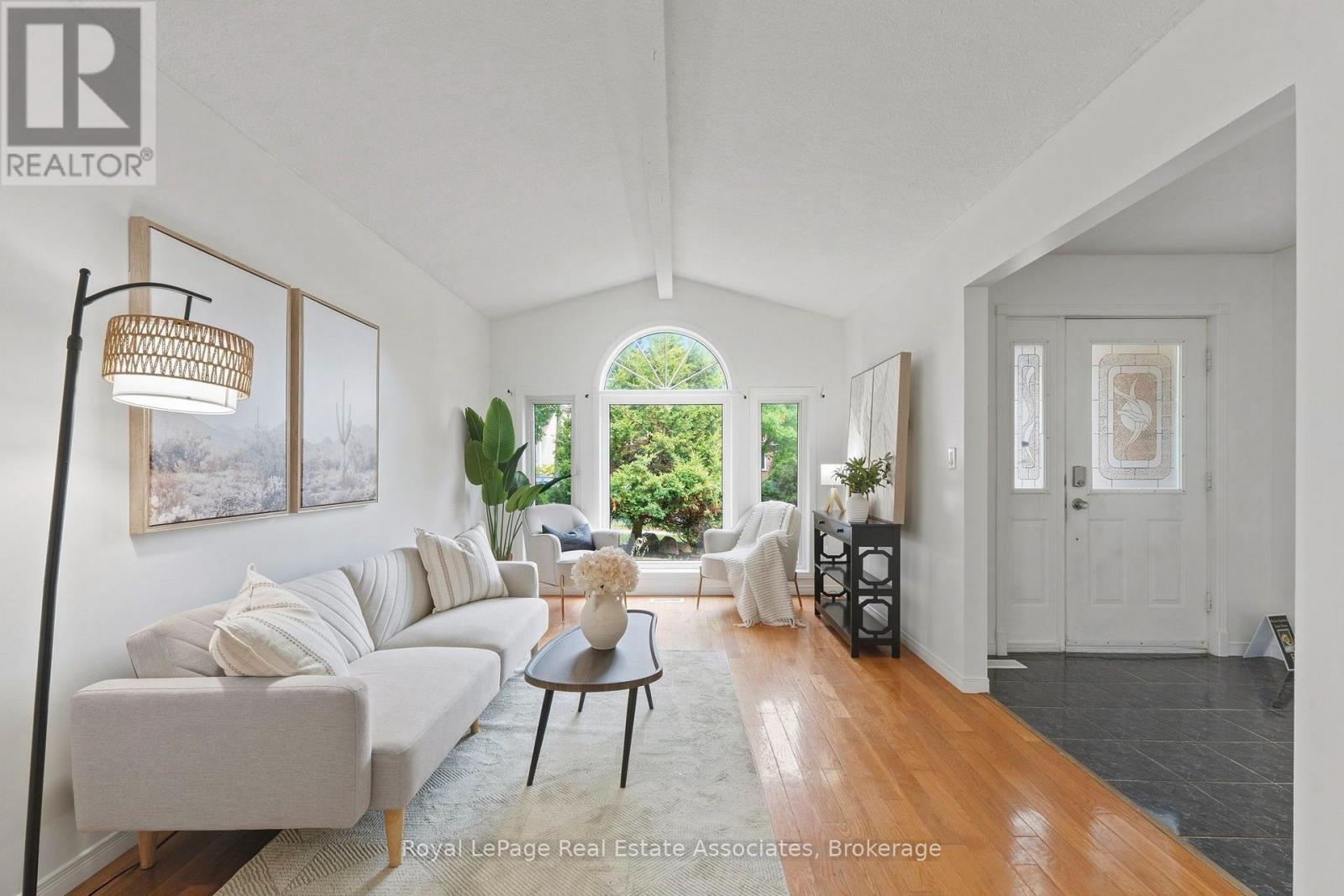 26 MCLACHLAN PLACE