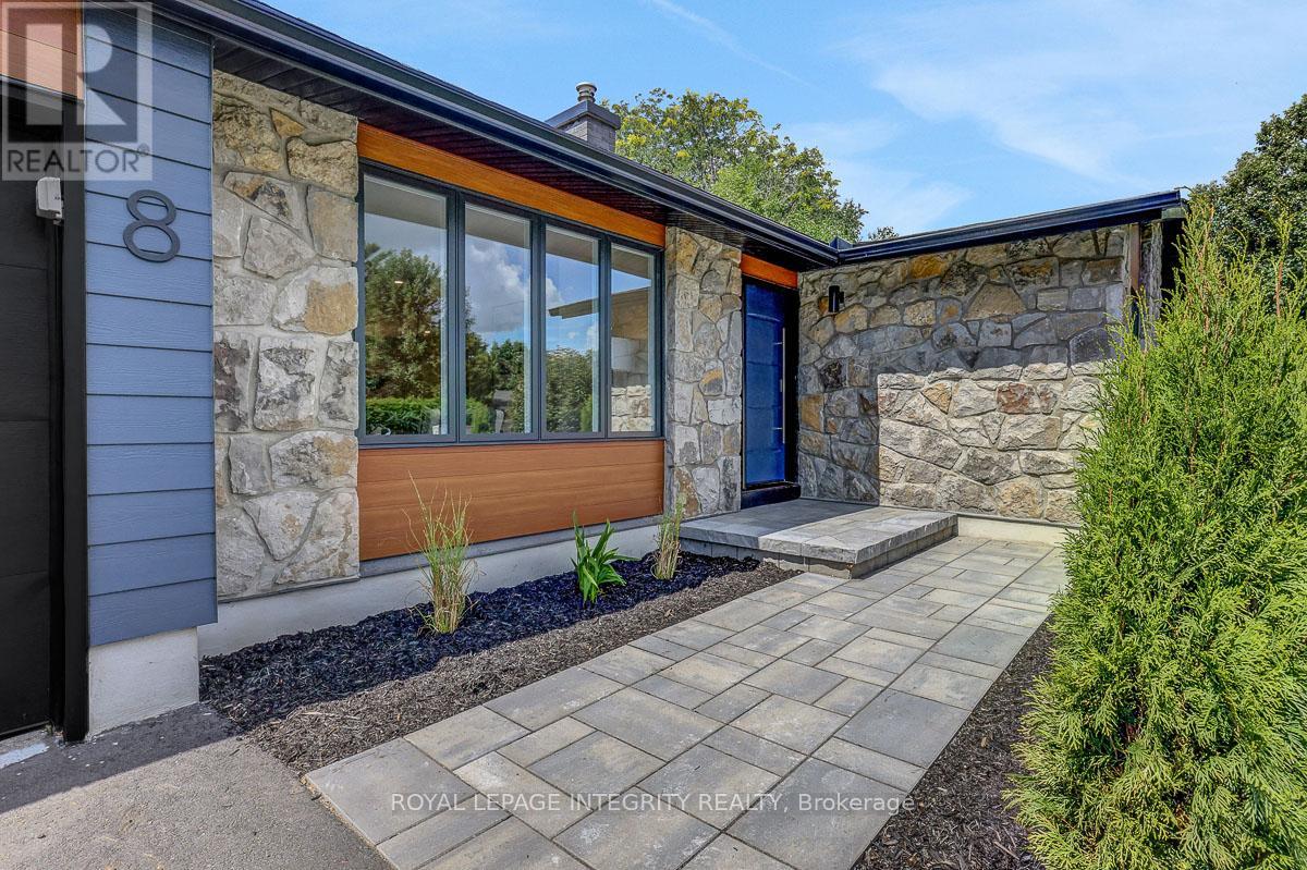 8 BRIAN CRESCENT