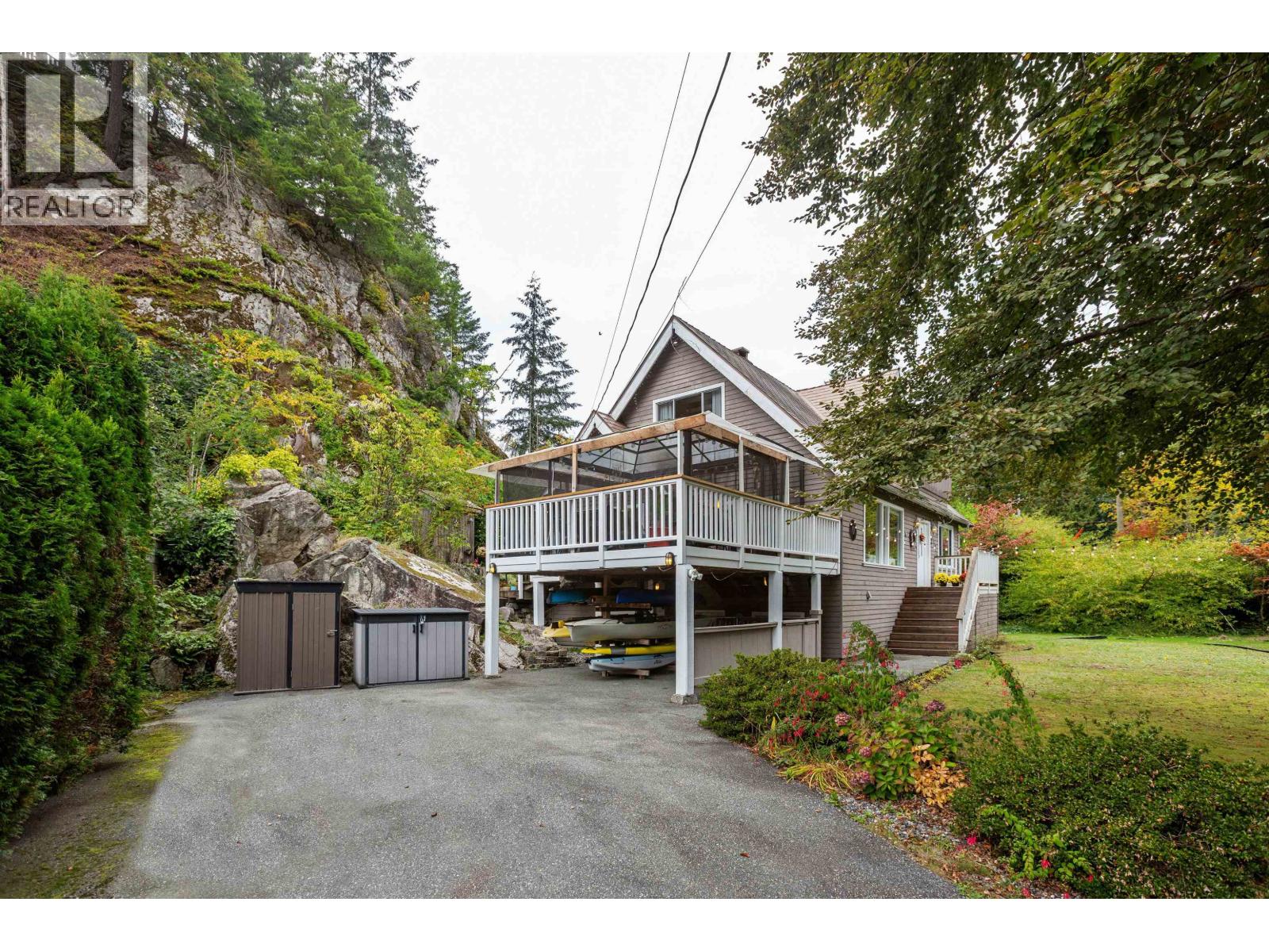 5607 EAGLE HARBOUR ROAD