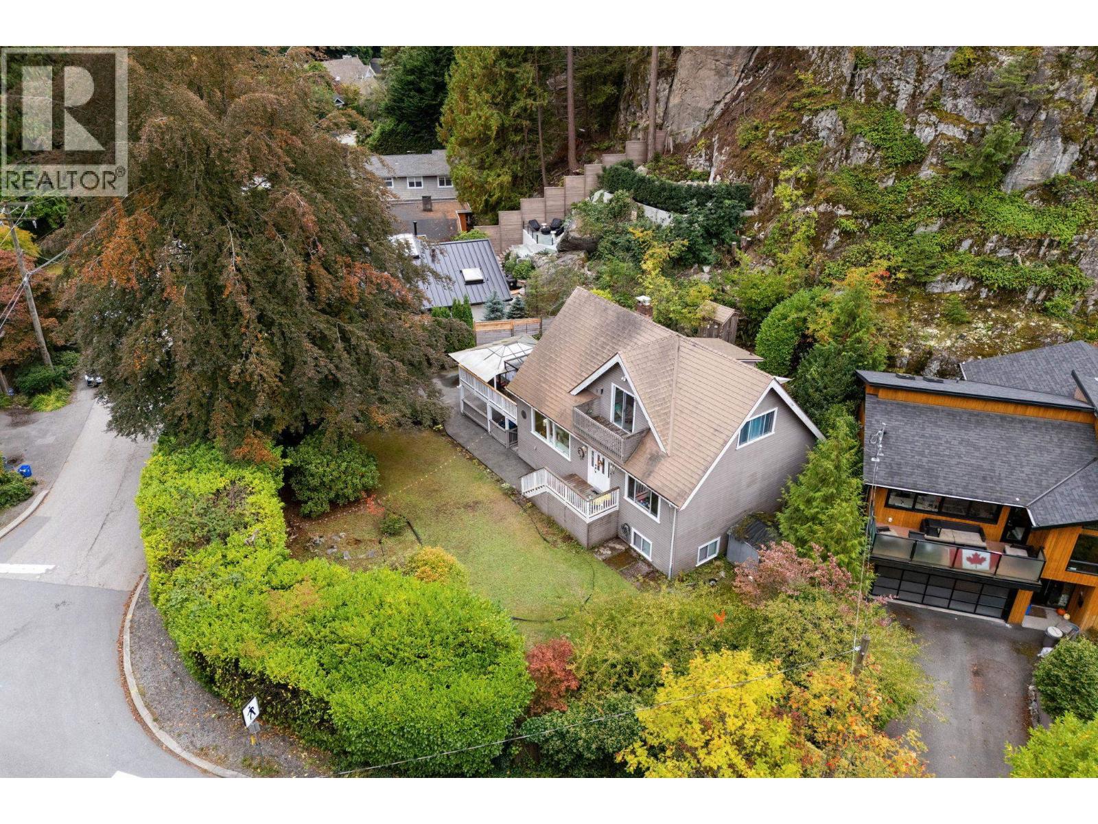 5607 EAGLE HARBOUR ROAD