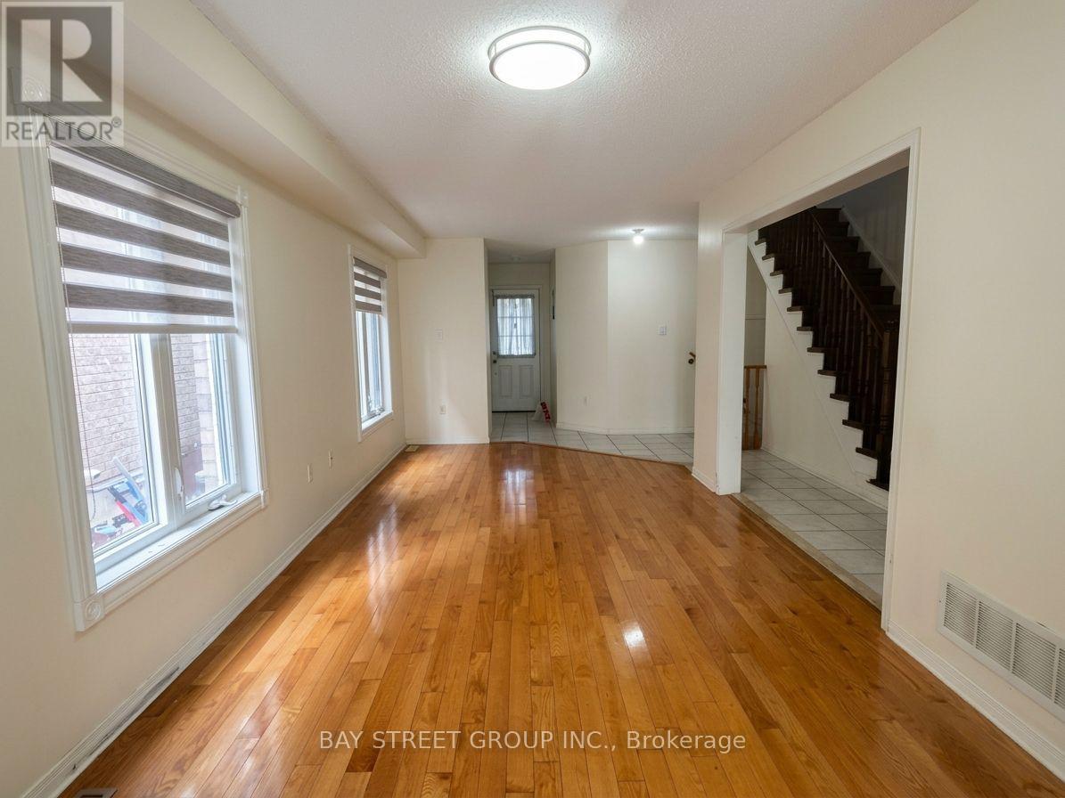 53 TARA CRESCENT