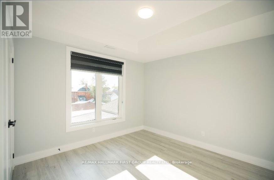 3 - 180 PRINCE STREET