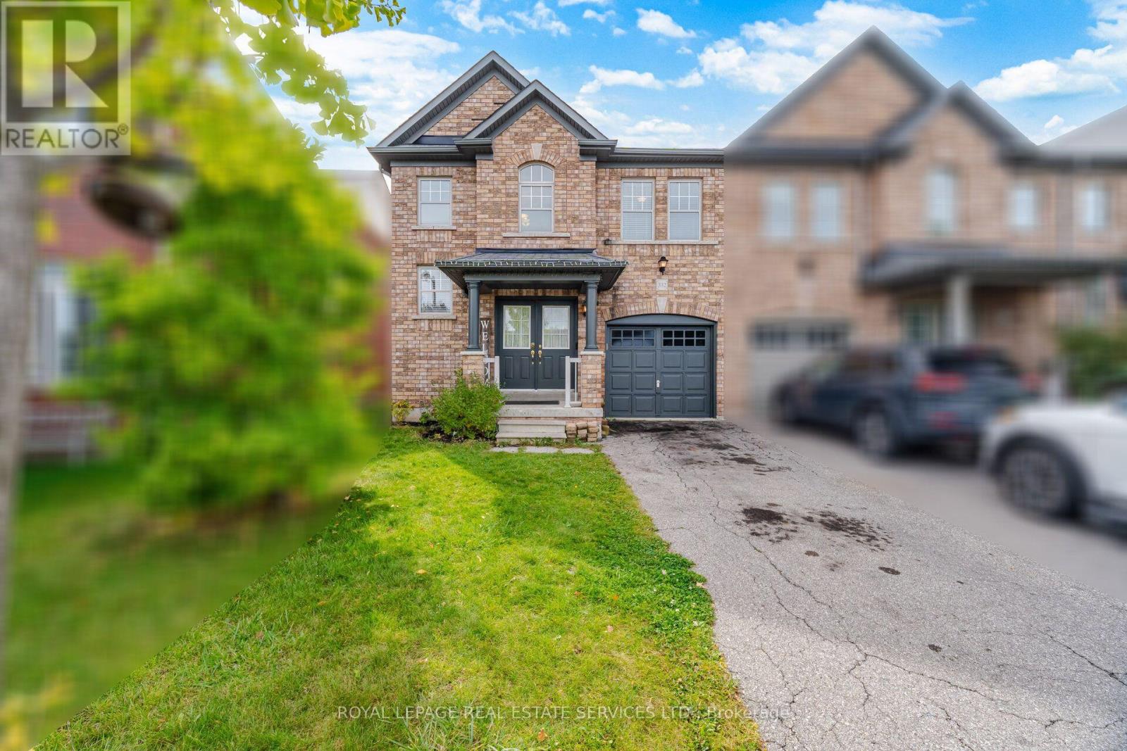 332 DUNCAN LANE N