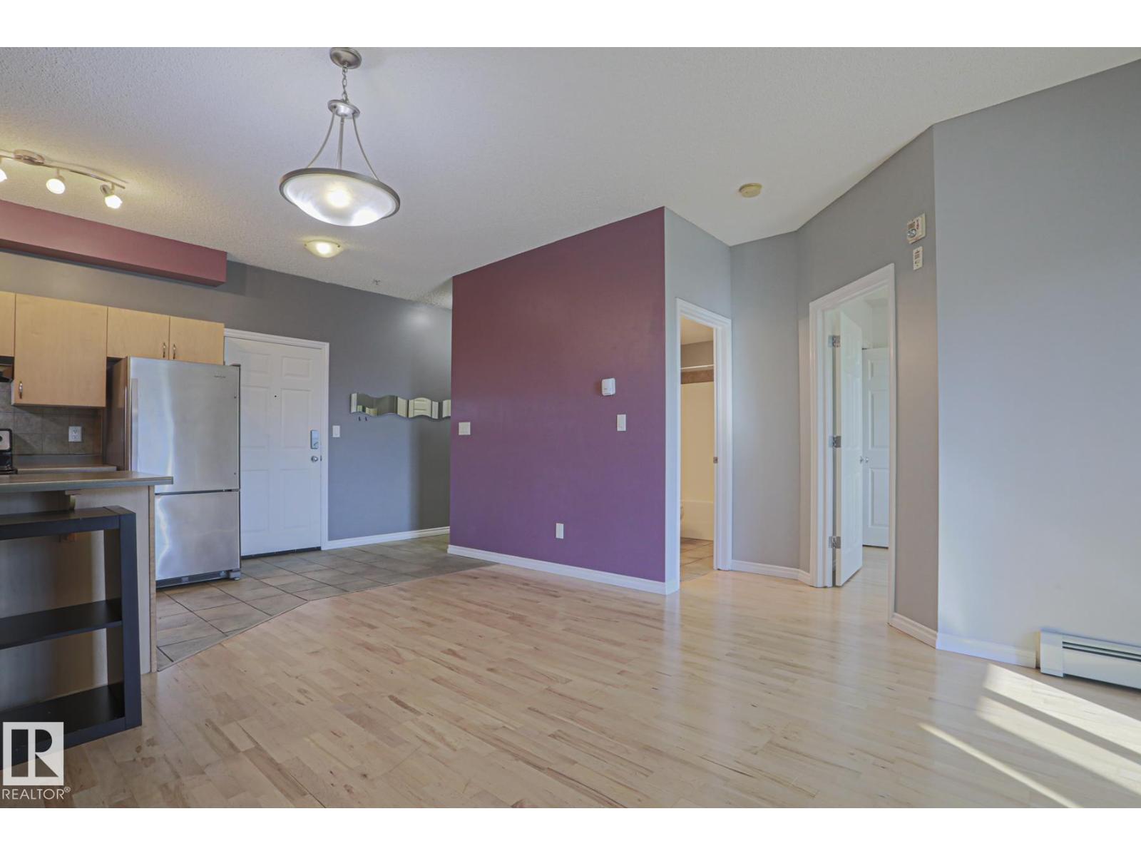 #101 10118 95 ST NW NW