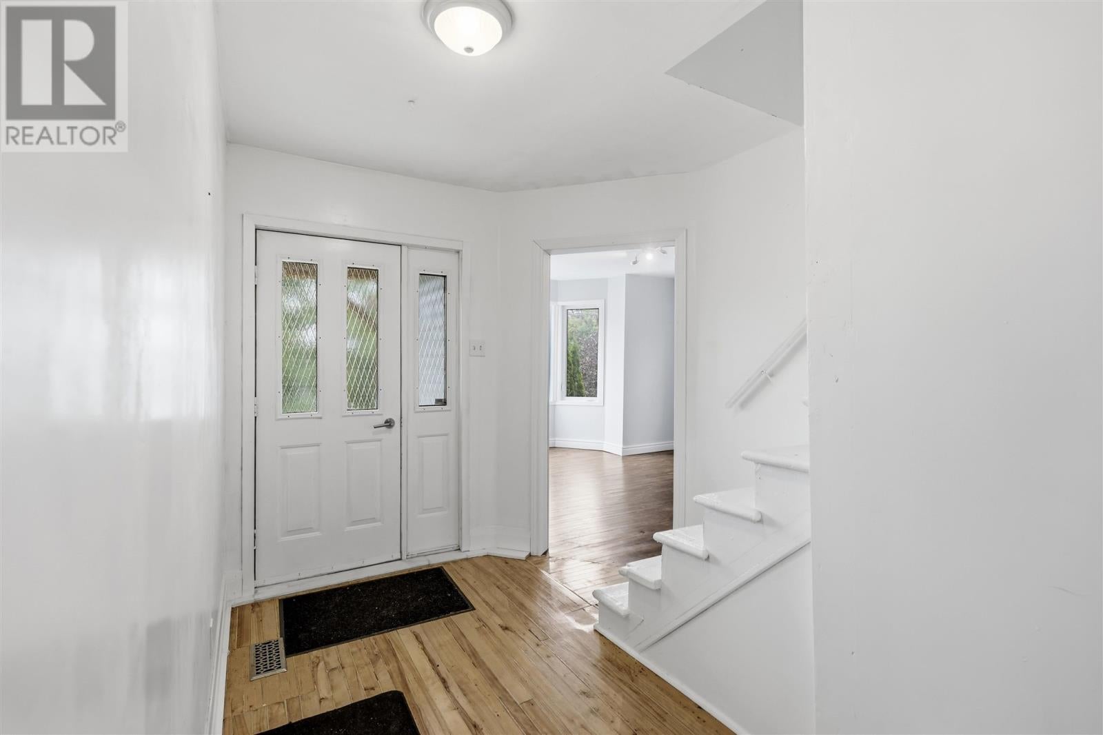 226 Main ST - Photo 4