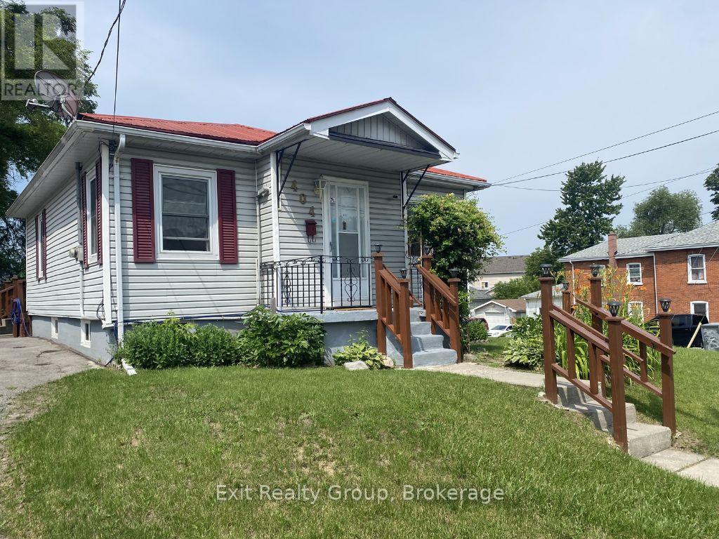 404 BLEECKER AVENUE - Photo 3
