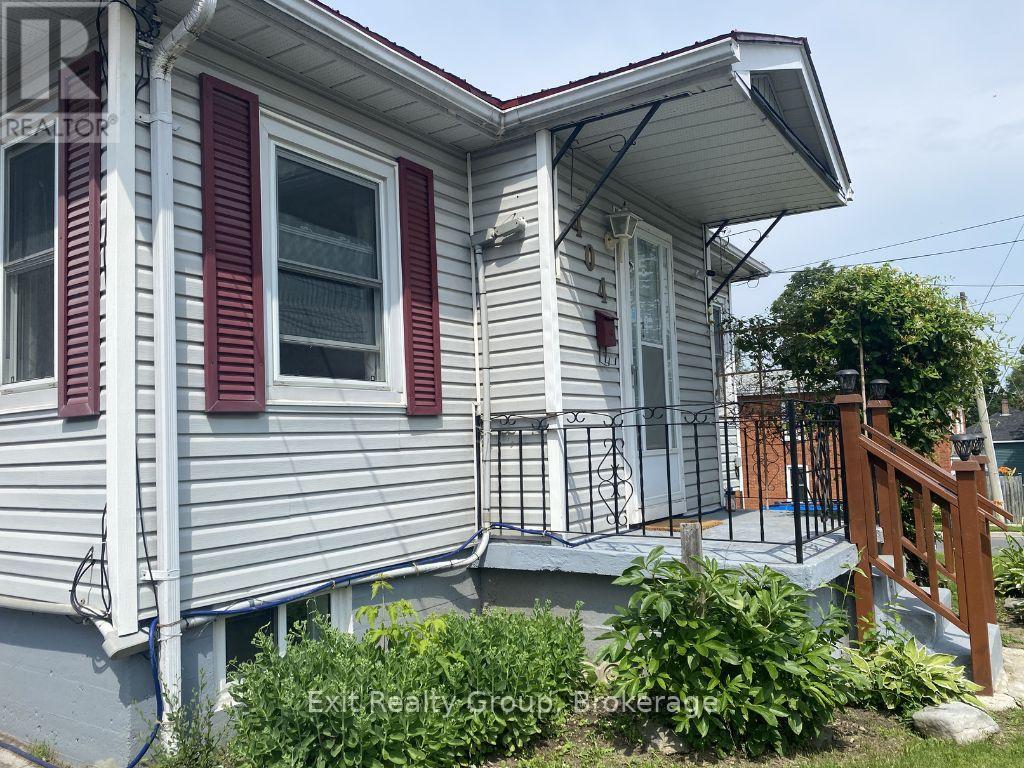 404 BLEECKER AVENUE - Photo 4