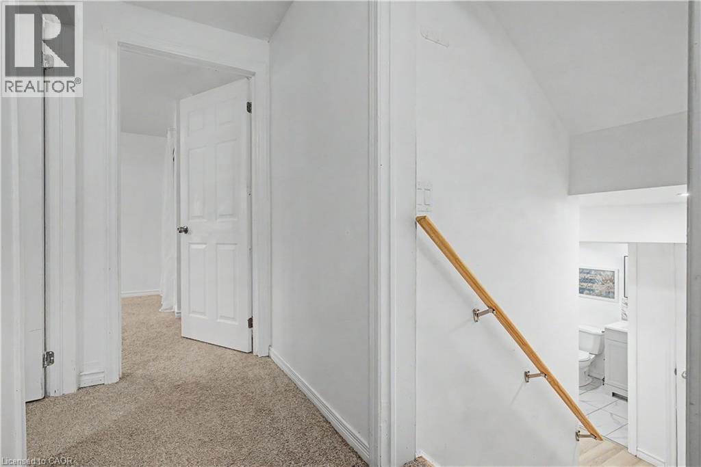 79 BEAUCHAMP Drive Unit# B