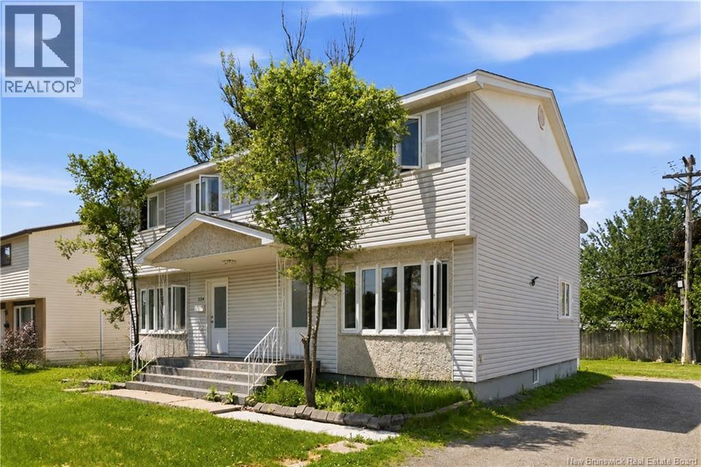 234-236 Ayer Avenue - Photo 2