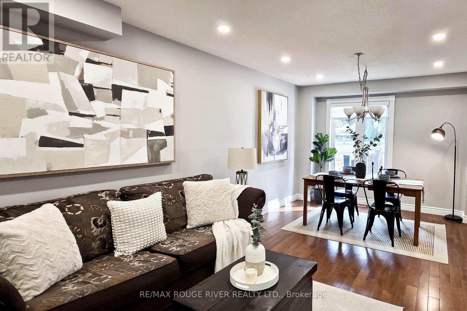 6 KNOTTY PINE DRIVE