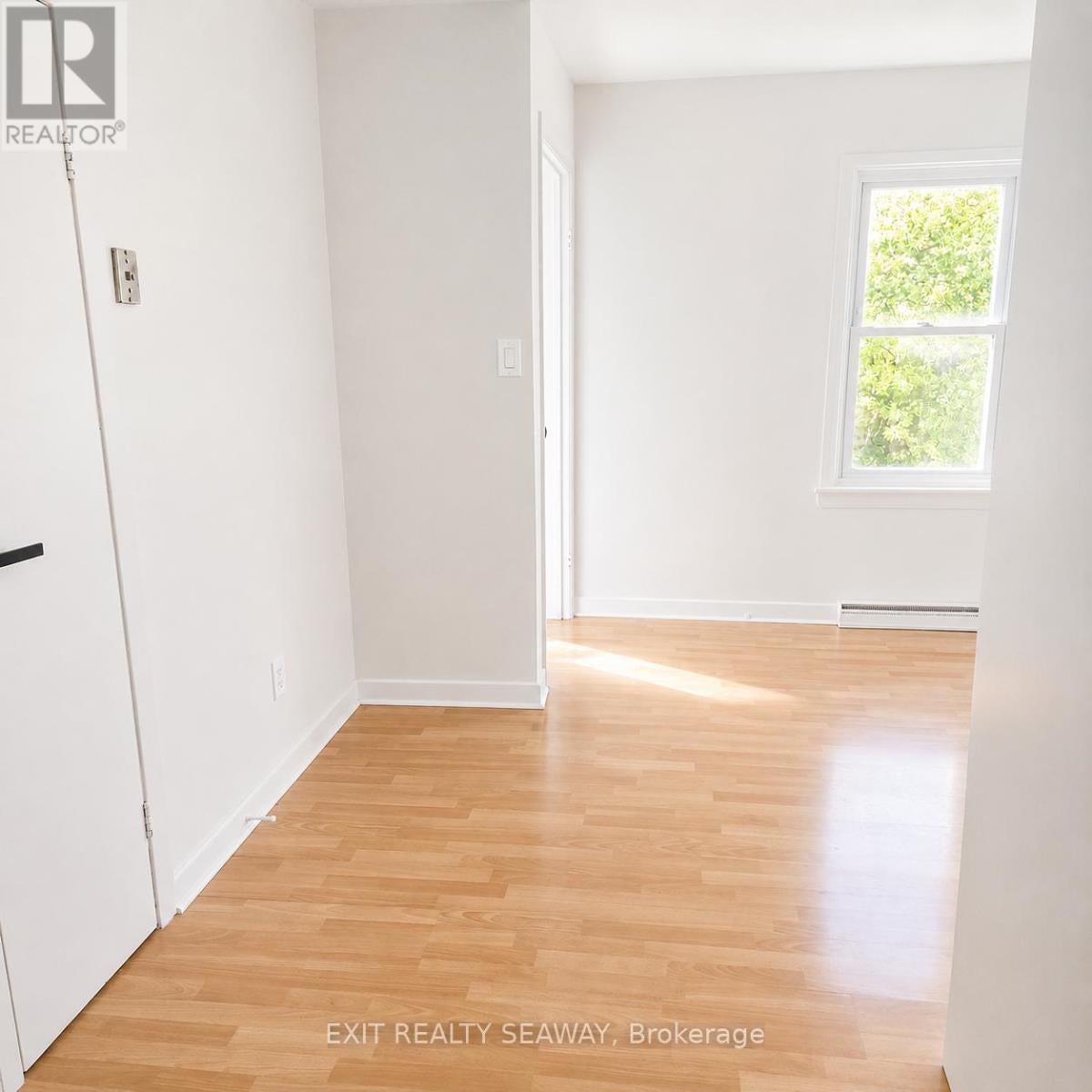 1218 NOTRE DAME STREET - Photo 4