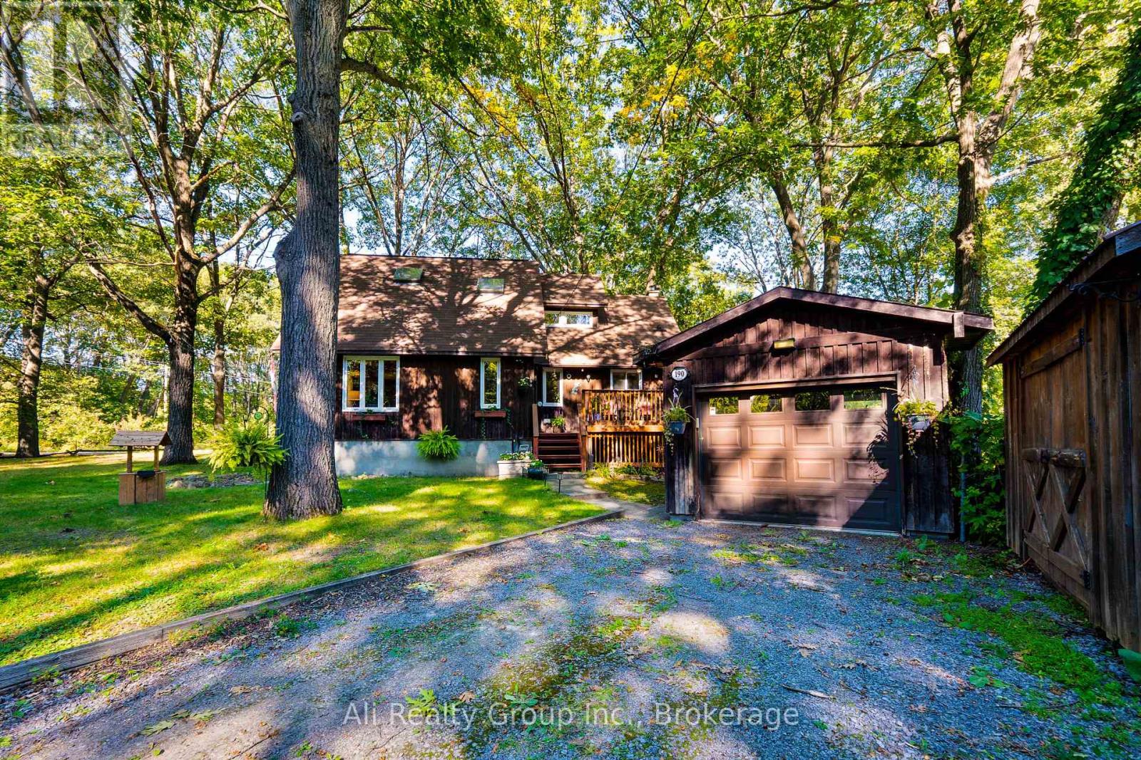 190 WOODS ROAD