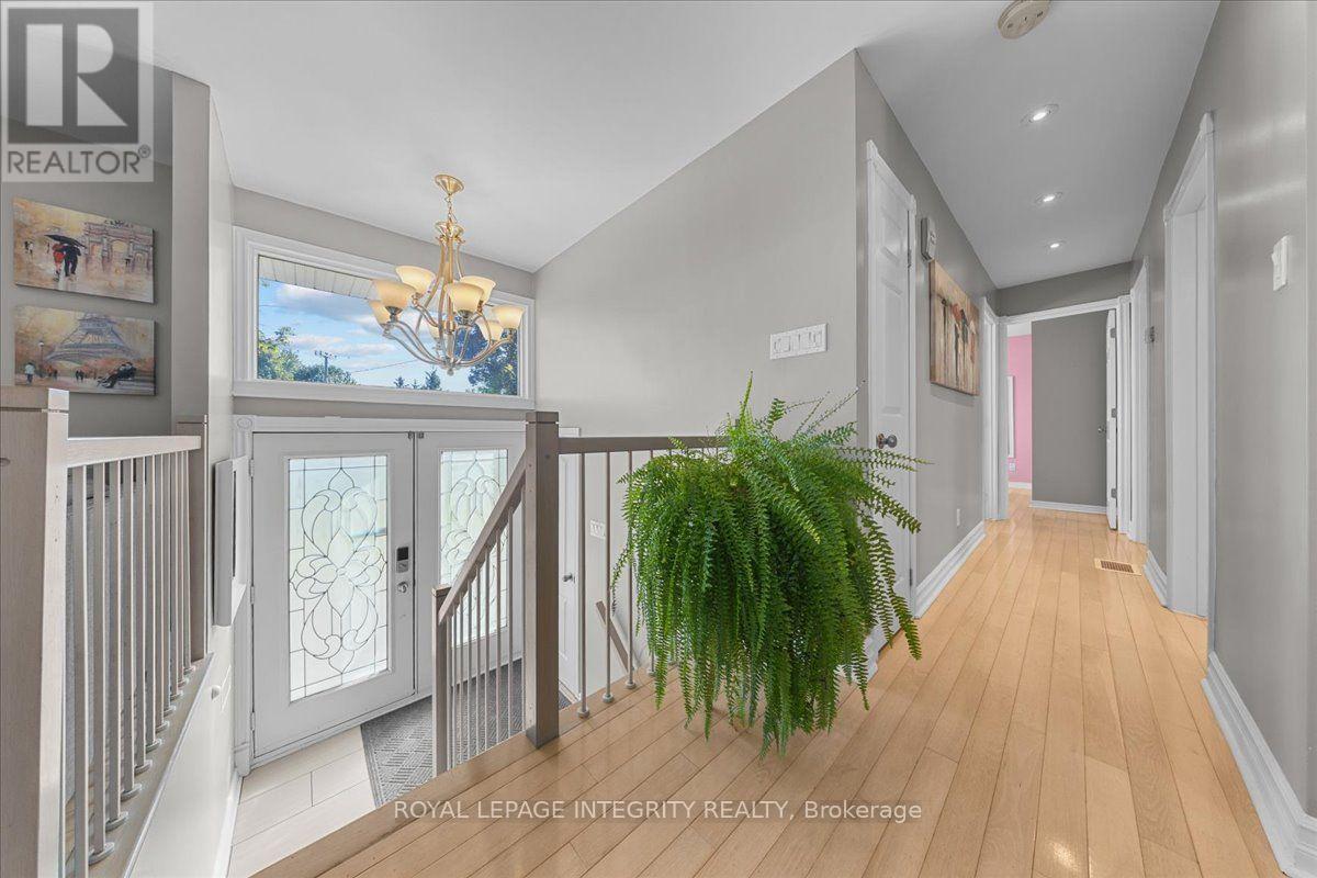 3073 OLD MONTREAL ROAD