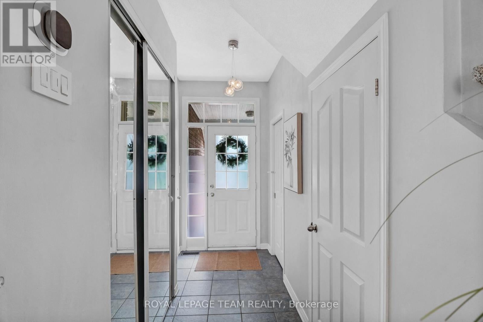 74 MILNER DOWNS CRESCENT