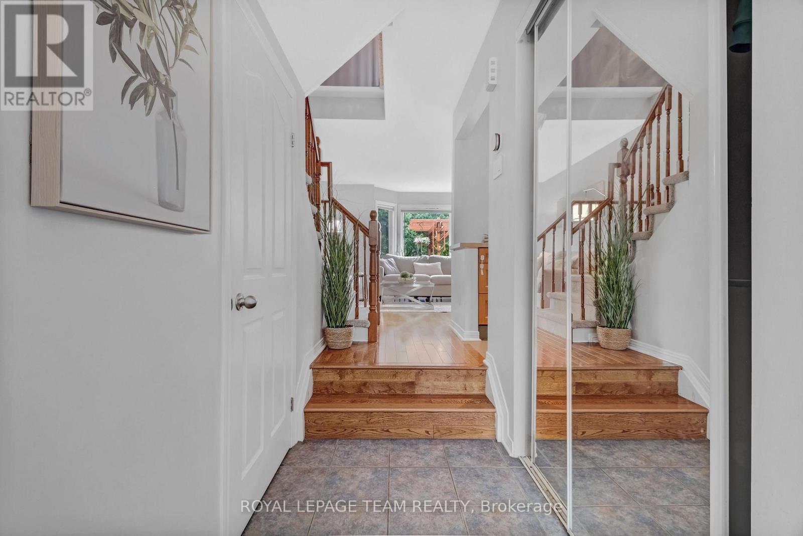 74 MILNER DOWNS CRESCENT