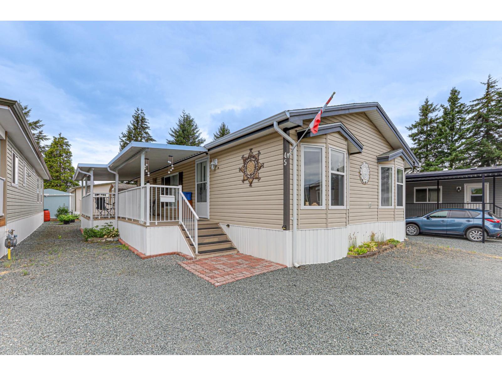 45 6035 VEDDER ROAD, Sardis South