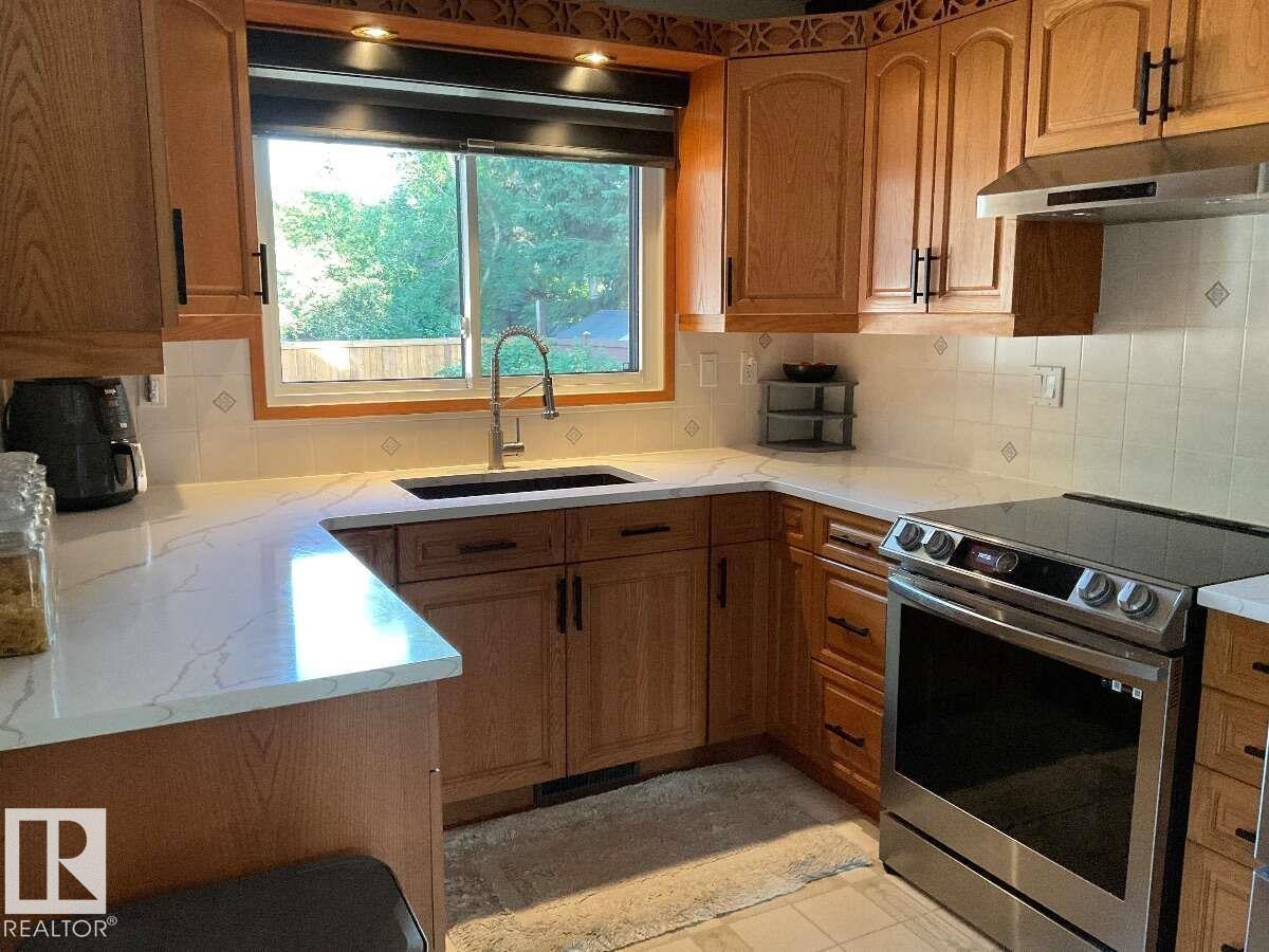 74 GREYSTONE CR