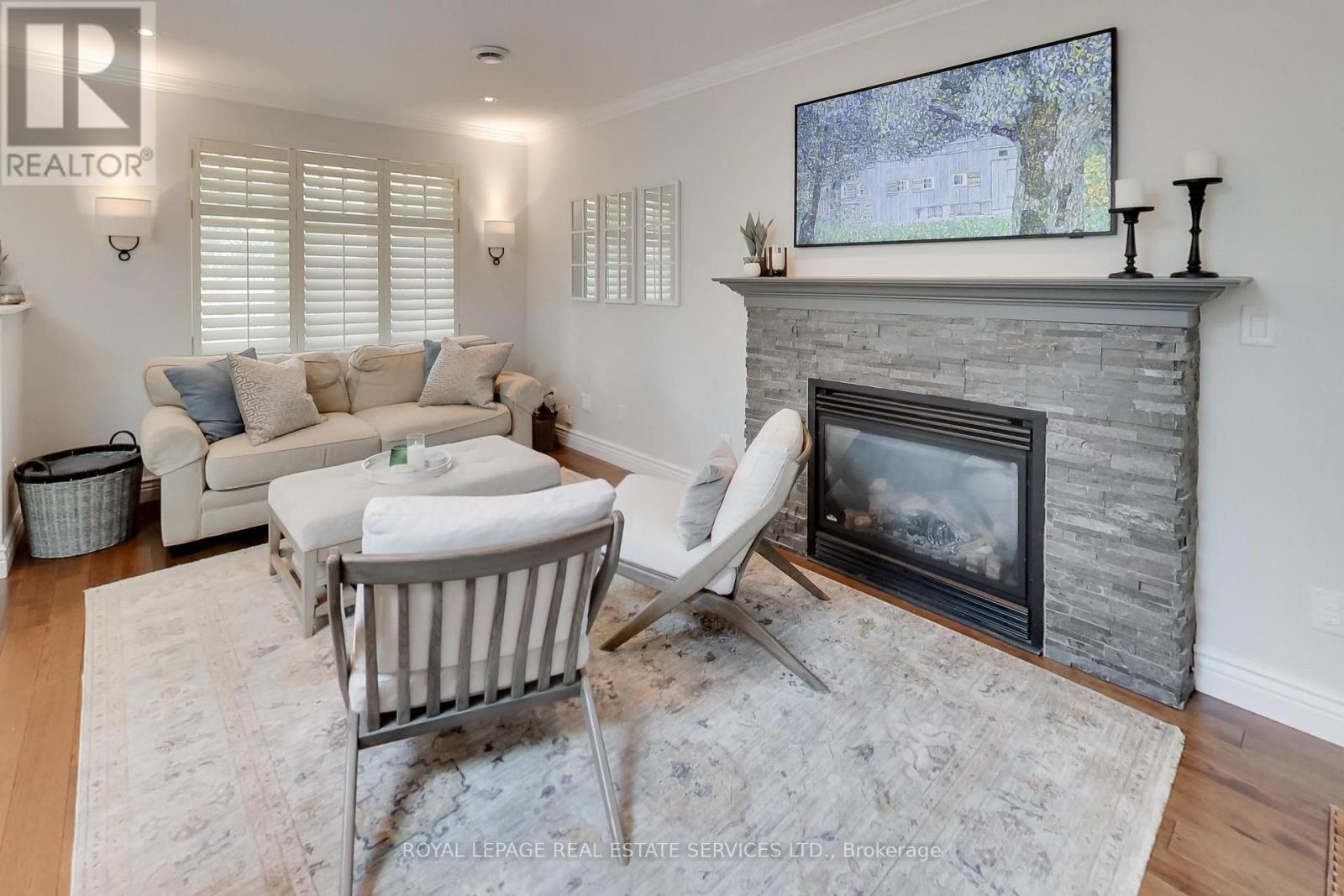 21 PARKER AVENUE
