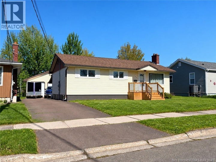 Photo 1 of 27 — 175 Second Avenue, Moncton, NB E1C 7Y5