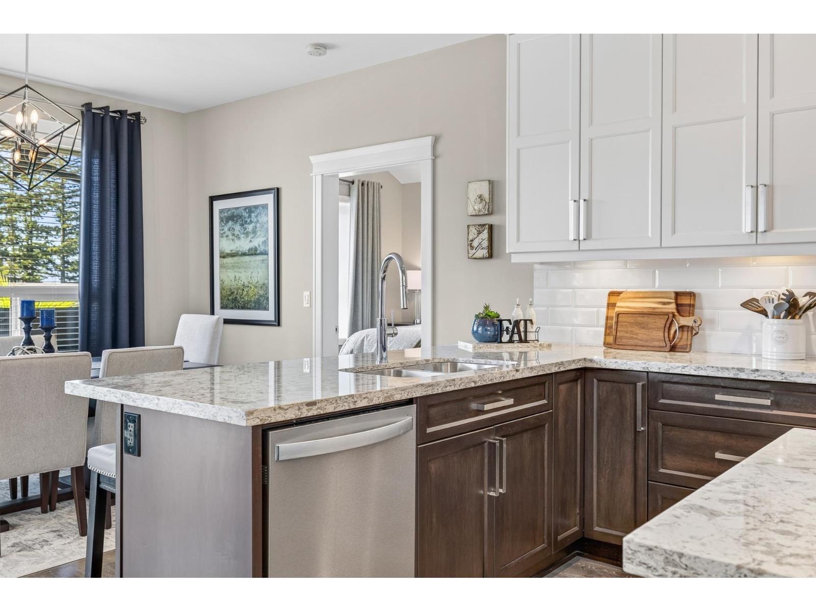 1324 STROMDAHL PLACE, Mt Woodside
