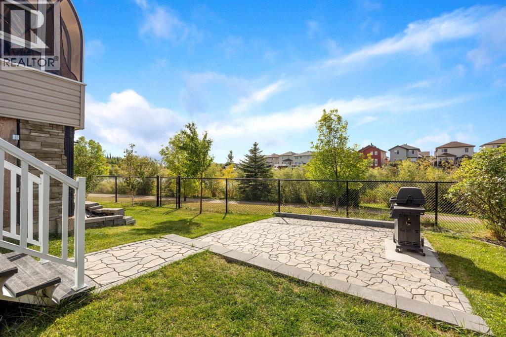 128 Mountain Avens Crescent
