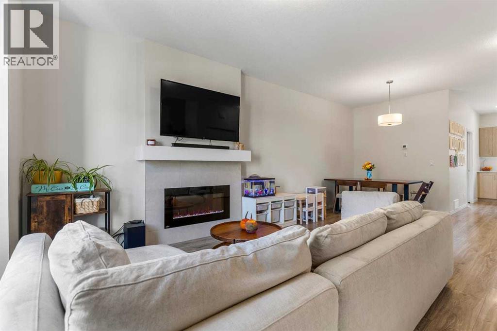 124 South Point Court SW