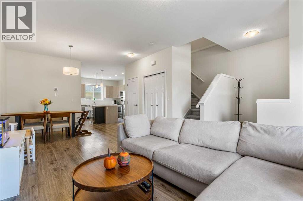 124 South Point Court SW