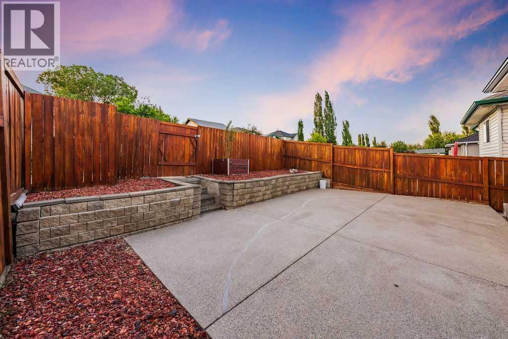 2016 Country Hills Circle NW