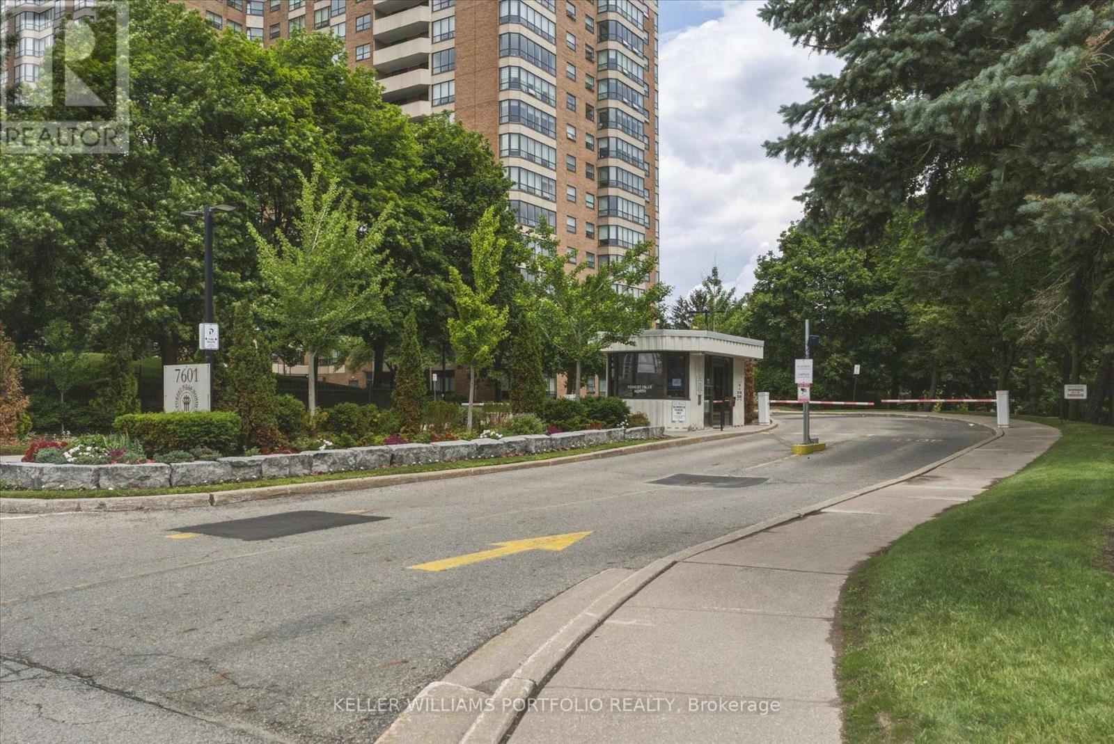 515 - 7601 BATHURST STREET