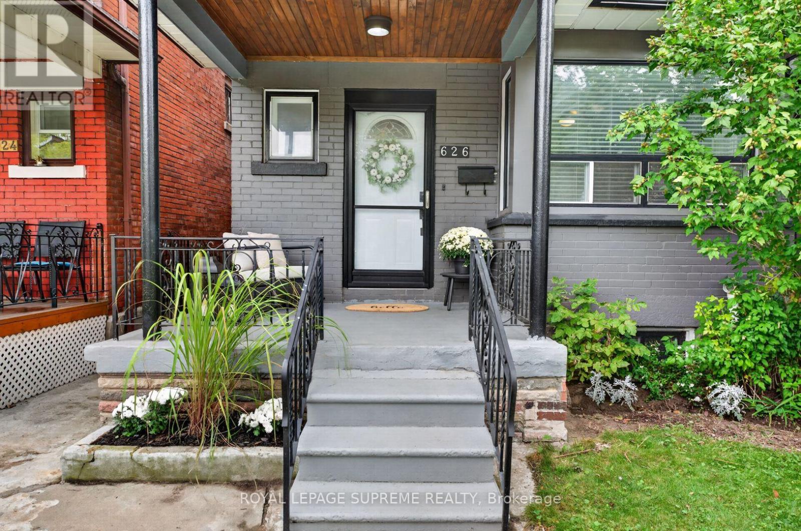 626 MANNING AVENUE