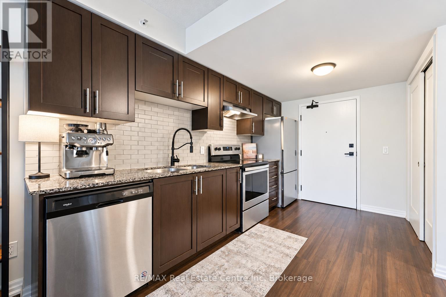 106 - 104 SUMMIT RIDGE DRIVE