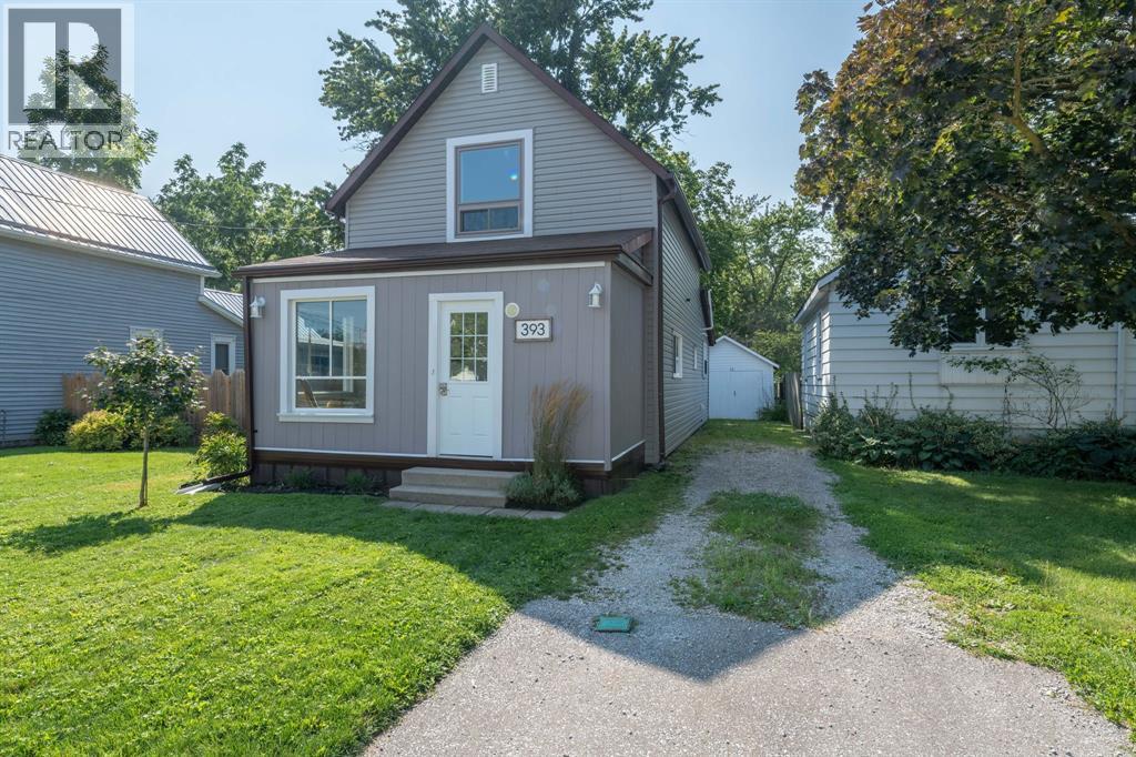 393 KERBY STREET - Photo 2