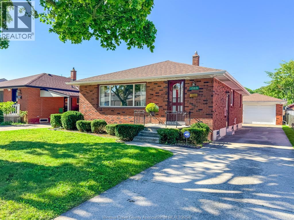 1309 JOSEPHINE, WINDSOR, ON N9B 2L8 - Image 3265177648.jpeg?d=l