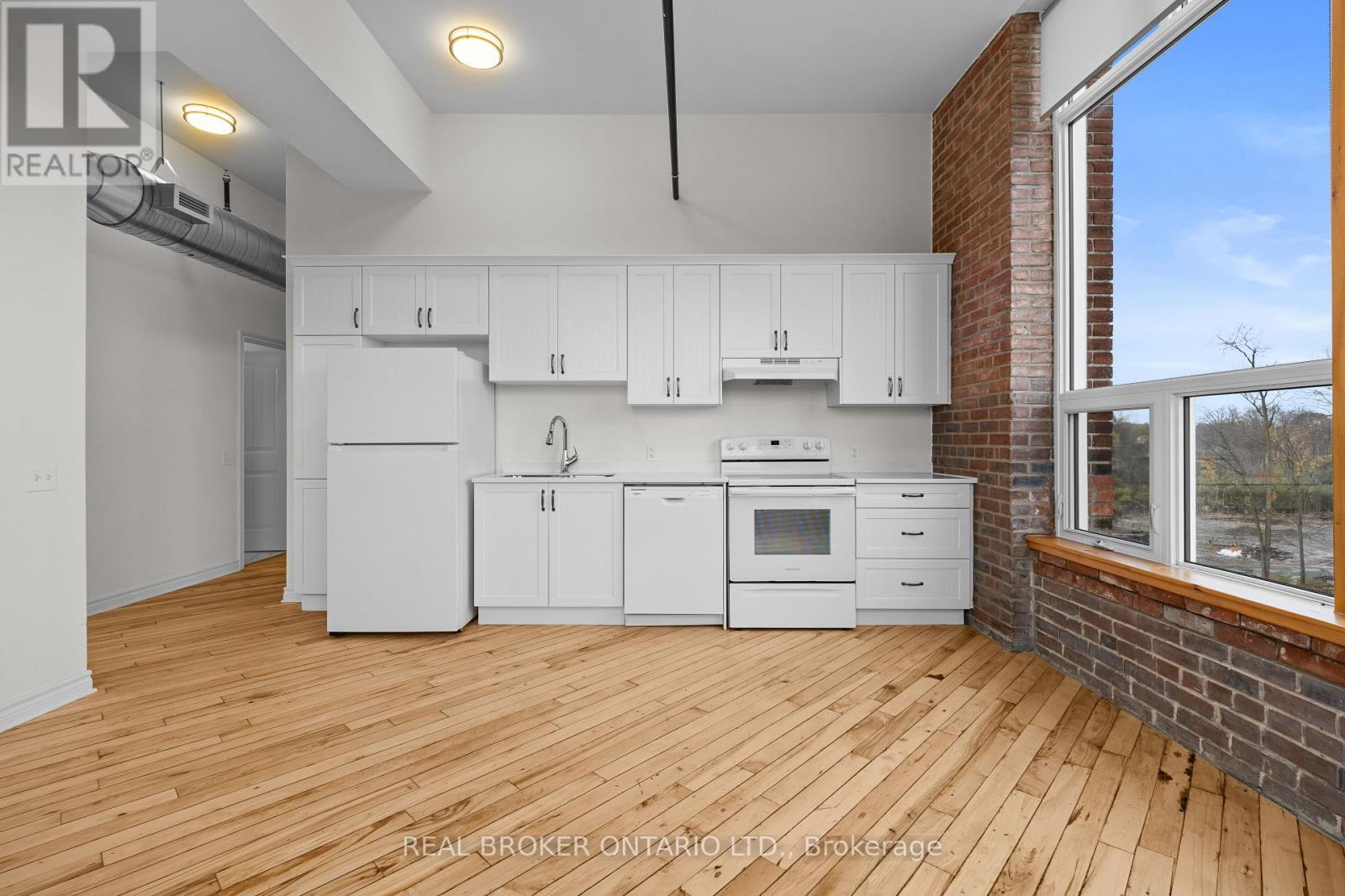 313 - 150 MILL STREET