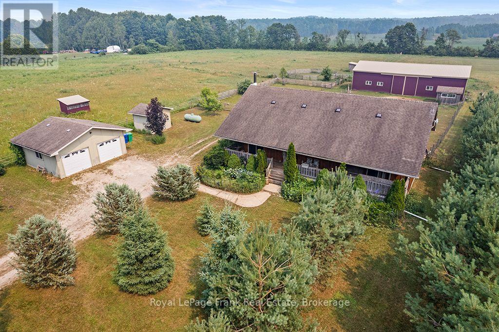 720472 20 SIDE ROAD