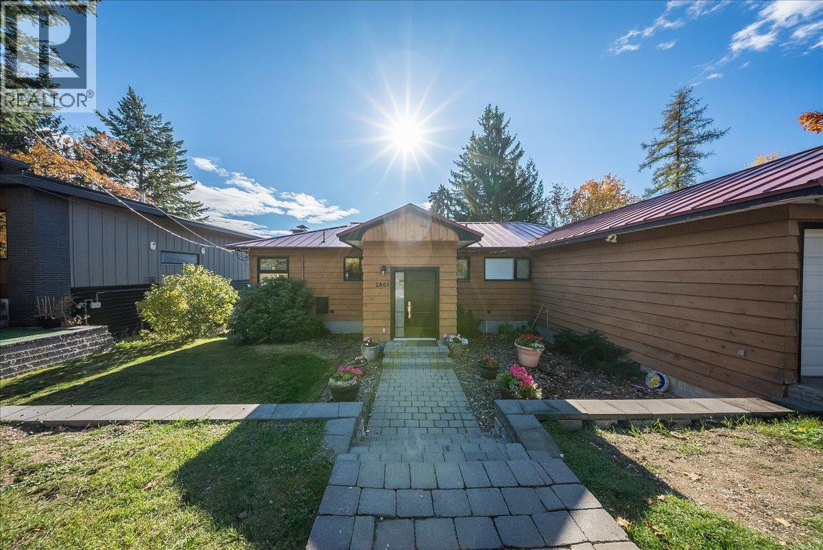 2603 Maple Crescent