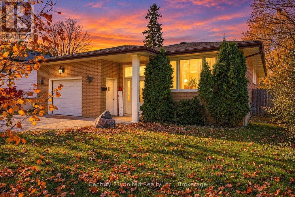 807 HIGHLAND COURT, PETERBOROUGH (NORTHCREST WARD 5), ON K9H 5K1 - Image 3890577103.jpeg?d=l