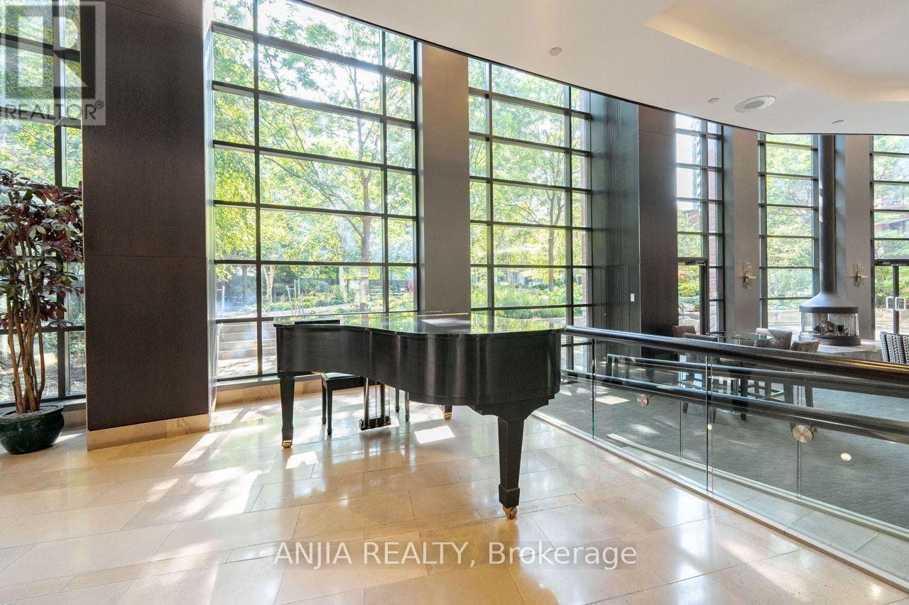 2010 - 33 SHEPPARD AVENUE E