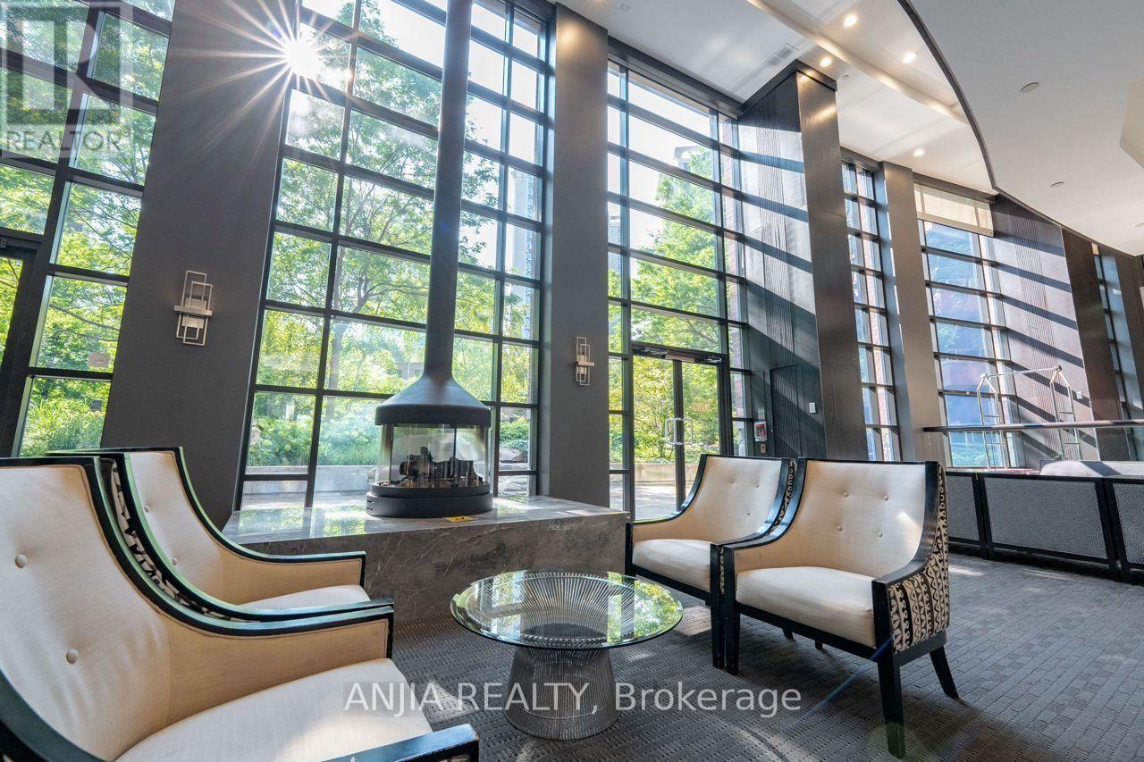 2010 - 33 SHEPPARD AVENUE E