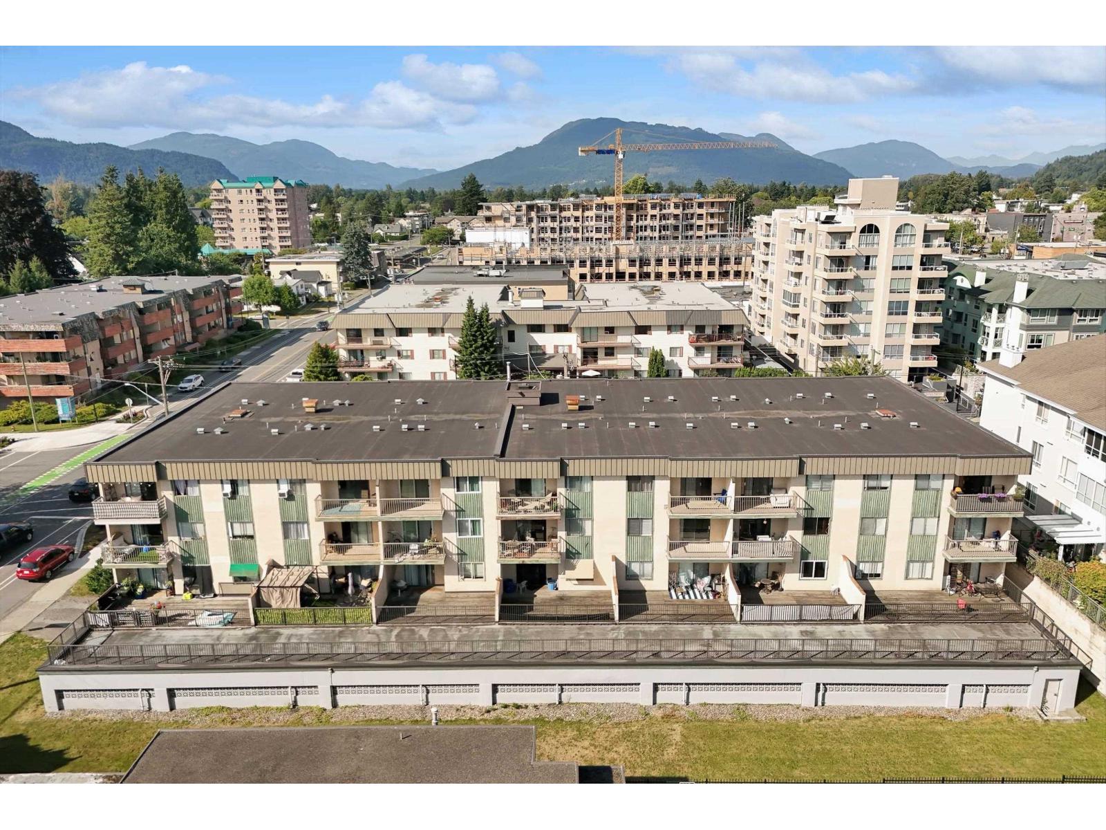 45744 SPADINA AVENUE, Chilliwack Downtown